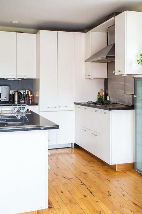 Spacious Belfast City Centre Duplex Apartment Extérieur photo