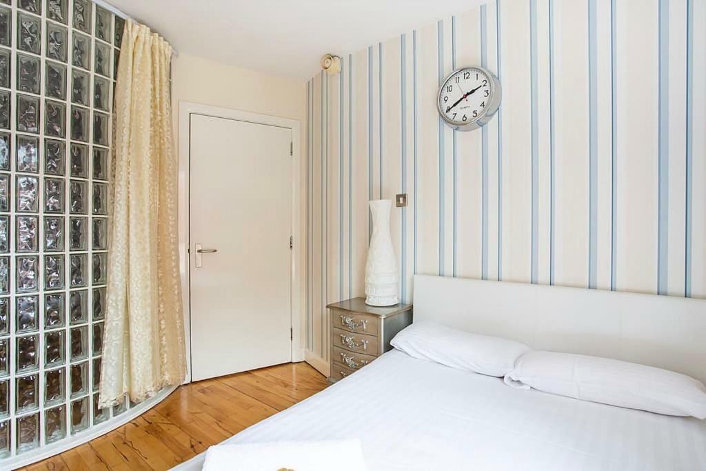 Spacious Belfast City Centre Duplex Apartment Extérieur photo