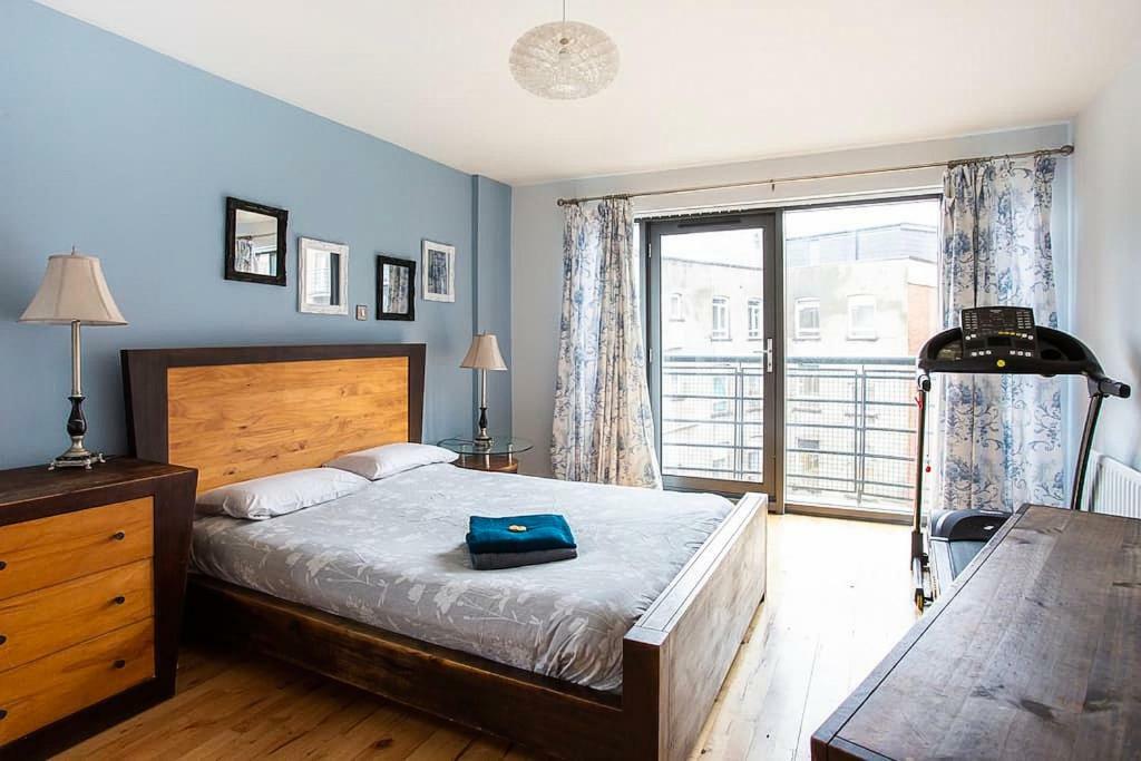 Spacious Belfast City Centre Duplex Apartment Extérieur photo